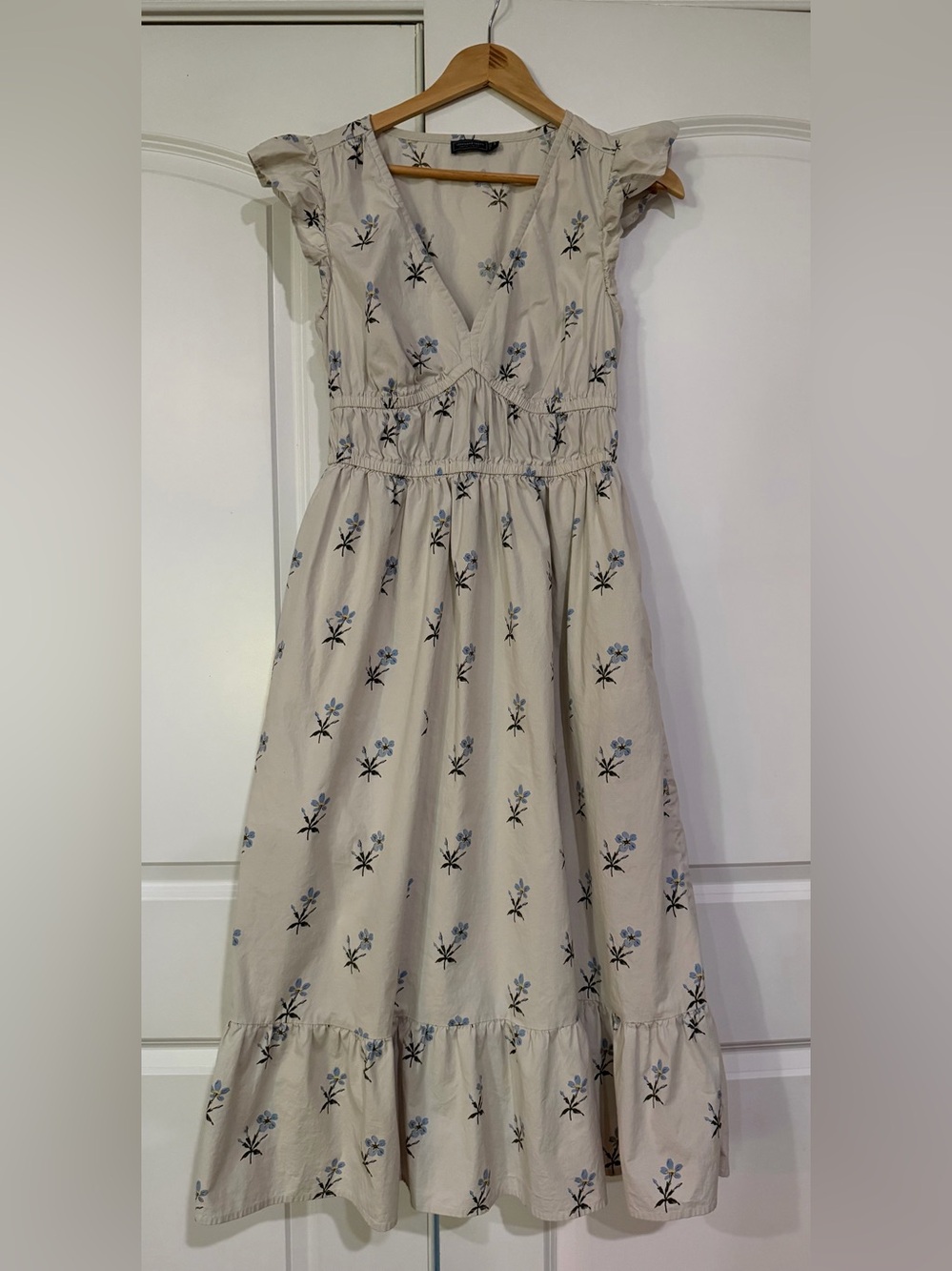 Vineyard Vines Flutter Sleeve Midi-Dress, Blue Floral, Size S